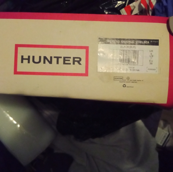 Size 7 women's hunter boots ,black - Picture 2 of 2